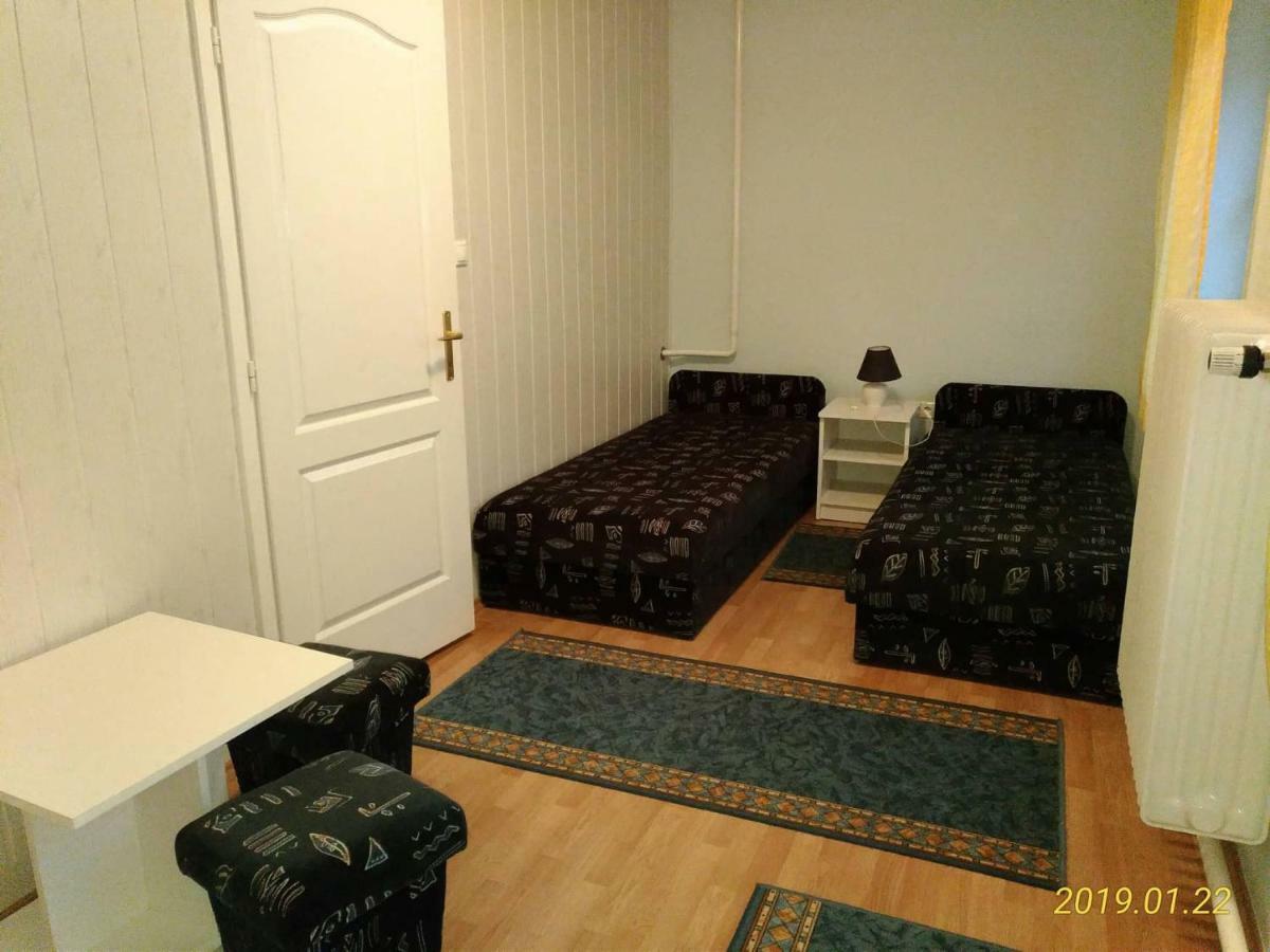 Nora Apartman Apartment Balatonfůzfő Bagian luar foto